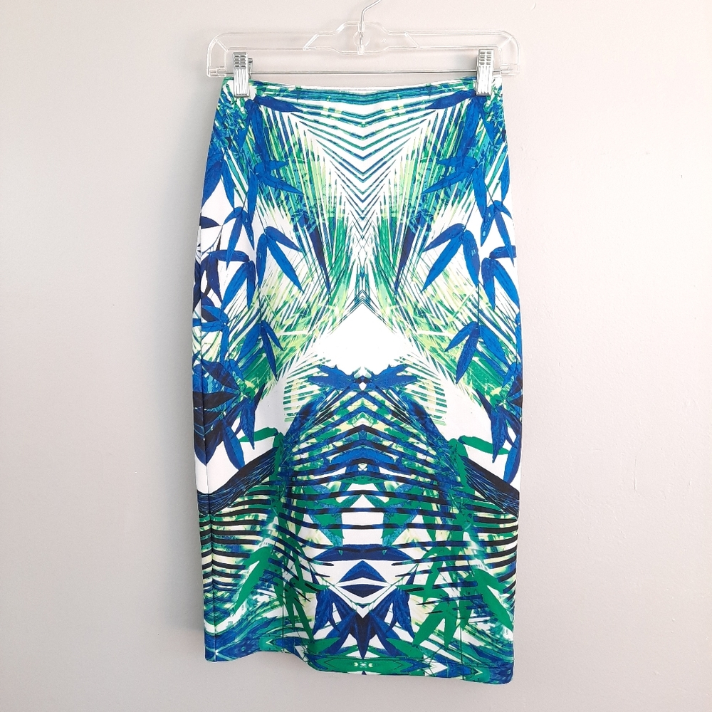 Apt 9 Blue, Green, White Leaf Bold Pencil Skirt